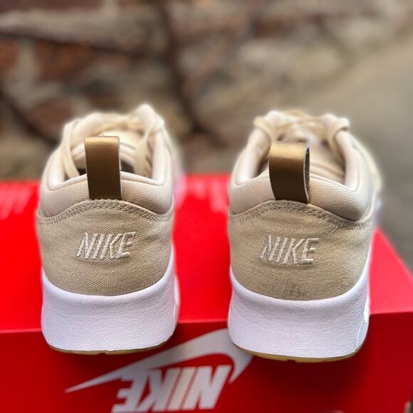 NEW Size 9 Nike Air Max Thea Premium Women's Shoes Beach/Metallic Gold/Sail - Picture 4 of 9